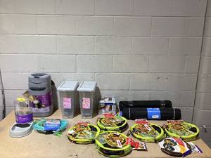 lot 116 image: LOT OF Cat Merchandise