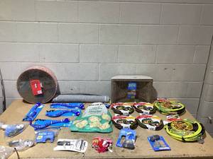 lot 117 image: LOT OF Cat Merchandise