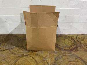 lot 166 image: LOT OF 20 Bottles Of Leaking Laundry Detergent