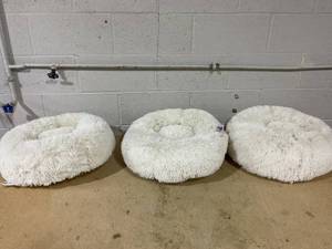 lot 75 image: LOT OF 3 Boots & Barkley Donut Bolster Dog Bed - Cream - S- 20 Inches (L), 7 Inches (H) x 18 Inches (W)
