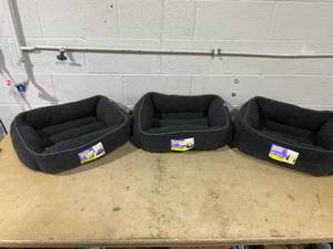 lot 79 image: LOT OF 3 Boots & Barkley Black Modern Cuddler Small Dog Beds 18x20 in