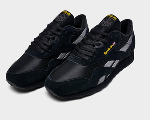 lot 301 image: Reebok Mens Classic Nylon Casual Shoes Size 10