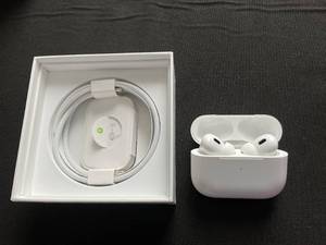 lot 15 image: Apple AirPods Pro (2nd Gen) Wireless Earbuds, More Active Noise Cancelling, Adaptive Transparency, Personalized Spatial Audio MagSafe Charging Case (Lightning) Bluetooth Headphones for iPhone (Used)