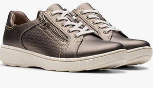 Clarks Womens Caroline Janna Leather Side Zip Fashion Sneaker Size 8