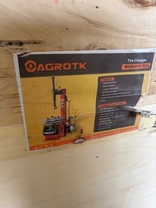 lot 25 image: Unused AGT 2026 Tire Changer