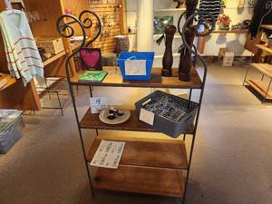 lot 1074 image: Metal Frame  Wood Shelf Bakers Rack 4-shelf 32 x 13 x 5