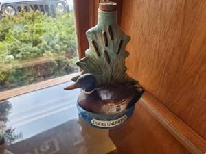 lot 1109 image: 1974-1975 Jim Beam Ducks Unlimited Mallard Duck Whisky Decanter