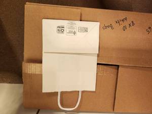 lot 1146 image: Lot of (165) Kraft Paper Gift Bags 8 x 5 x 10 14