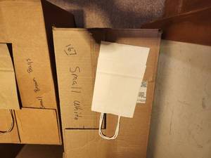 lot 1143 image: Lot of (167) Kraft Paper Gift Bags 5 14 x 3 14 x 8-38