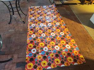 lot 1135 image: Lot of (2) Metal Wire Rotating Display Racks 32 x 8