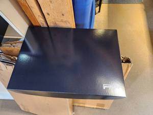 lot 1130 image: Lot of (24) Gift Box with Lid #95 x 20 x 15 x 2