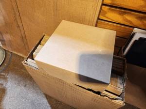 lot 1125 image: Lot of (71) Gift Box with Lid #16 x 9 12 x 9 12 x 3