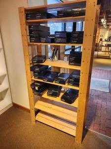 lot 1043 image: Natural Pine Wood Storage  Display Rack 7-shelf 35 x 14 x 69 12