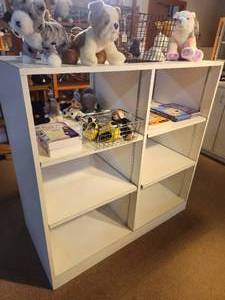 lot 1046 image: Storage  Display Organizer 3-tier 4 x 2 x 4