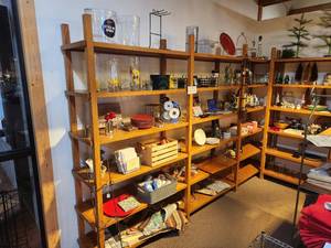 lot 1049 image: Custom Made Solid Oak Wood Display Shelf 5-shelf 8 x 17 x 64