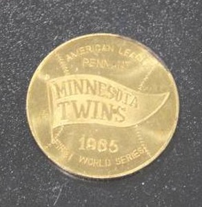 lot 42 image: 1965 Minnesota Twins Twin Cities Federal Token Coin