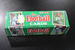 lot 175 image: 1991 Topps Football Factory Sealed Complete Set