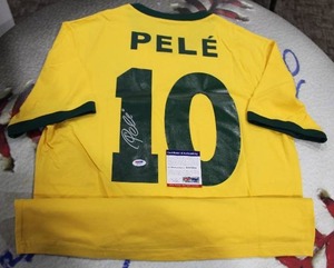lot 187 image: Pele Arantes Brasil Soccer Jersey Autograph PSADNA COA #8A01631