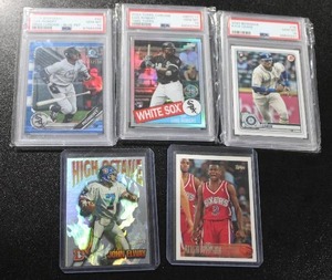 lot 200 image: Mixed Sports Graded & Raw Card Lot  5 Cards