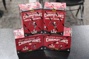 lot 215 image: 2021 Panini Super Bowl LV Tampa Bay Buccaneers Team Set Box Lot  4 Boxes