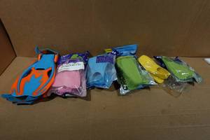 lot 246 image: 6 Cressi Kids Lite Fins - Assorted Sizes