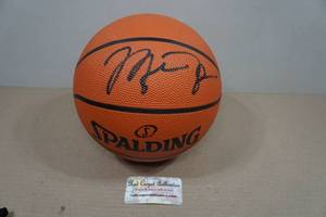 lot 1A image: Michael Jordan Signed Basketball - Red Carpet Authenticated