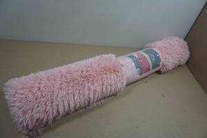 lot 33 image: Comfort Bay Shag Area Rug - 39x52