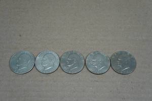 lot 67 image: 5 1970s Eisenhower Dollar Coins