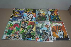 lot 72 image: DC Comic Books - The Flash, Green Lantern