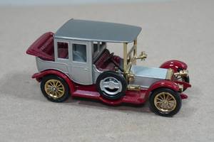 lot 102 image: Vintage Matchbox Lesney 1912 Rolls Royce
