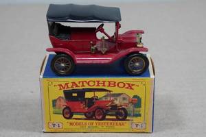 lot 121 image: Vintage Matchbox Lesney 1911 Model T Ford