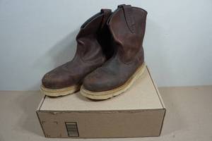 lot 128 image: Irish Setter Ashby Mens 9 Pull-On Work Boots Style 83908 - Size 10.5