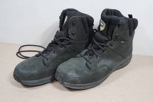 lot 147 image: Irish Setter Clearwater Mens 6 Work Boots Style 83696 - Size 10