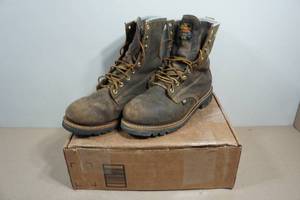 lot 163 image: Thorogood Mens Work Boots - Size 11.5