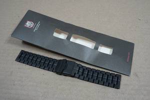 lot 168 image: Luminox Stainless Steel Watch Band