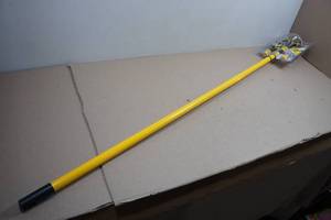 lot 169 image: Light Bulb Changing Kit