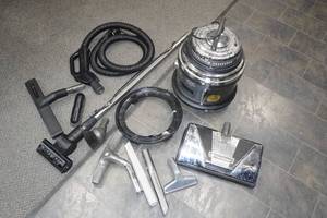 lot 8B image: Majestic Filter Queen Vacuum