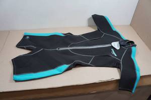 lot 198 image: Cressi Lido Womens 2mm Wetsuit - L4, Teal