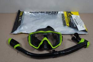 lot 206 image: Cressi Pano 3 Snorkel Combo