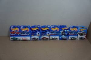lot 220 image: Hot Wheels - Camaros