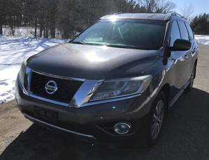 2015 Nissan Pathfinder SV 4X4