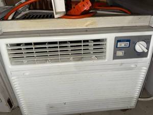 Window Air Conditioner Manual Controls Side Panels White See Photos