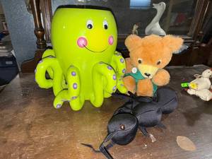 Large Green Octopus Planter Ceramic Cachepot Novelty Decor 10 in