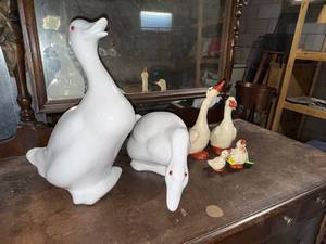 Mixed Goose Figurine Lot Ceramic White Geese & Small Ducks 5 Pc