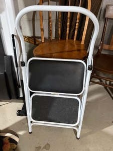 Folding 2-Step Step Stool Ladder White Metal Black Treads Good