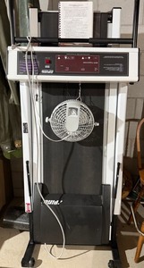 Spirit SR275 Programmable Folding Treadmill w Manual Vintage