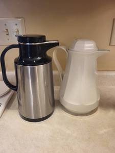 Brentwood Carafe & Stainless Steel Carafe - 2-Piece Kitchen Set