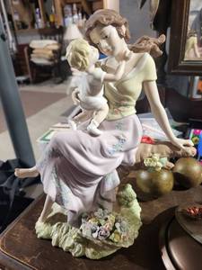 Porcelain Mother & Child Figurine with Floral Base - Pastel Hand-Painted