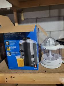 Black & Decker JE2200B 400-Watt Fruit & Vegetable Juice Extractor