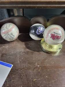 Minnesota Twins Autographed Baseballs (Lot of 3)
